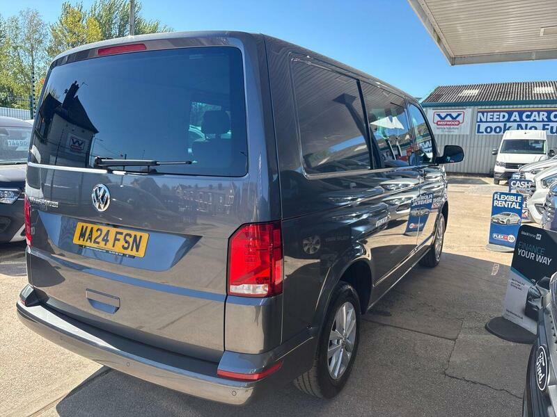 Volkswagen Transporter Mpv White #49