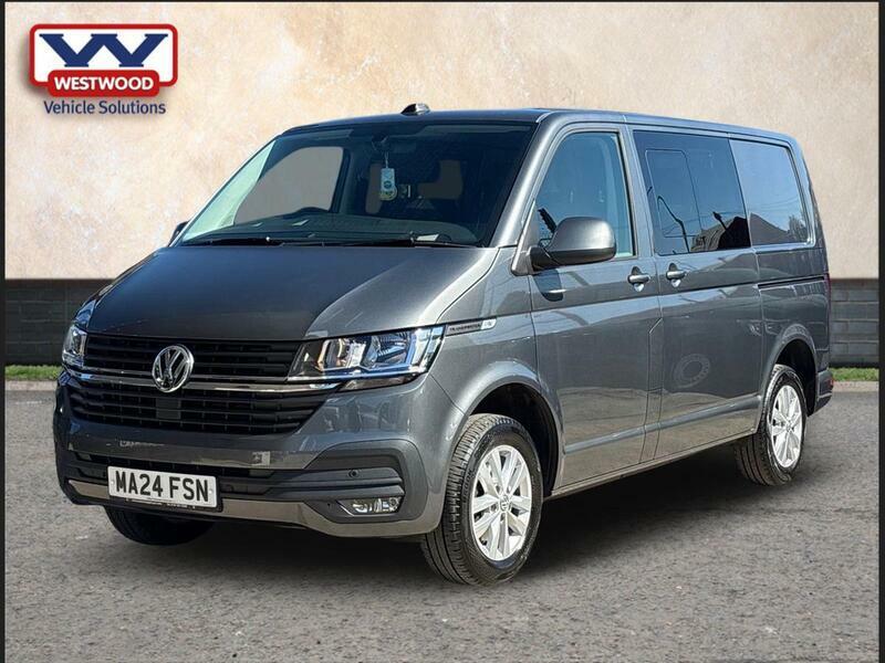 Volkswagen Transporter Mpv White #7