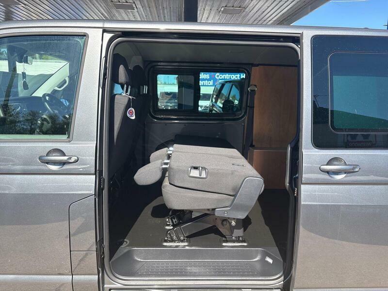 Volkswagen Transporter Mpv White #53