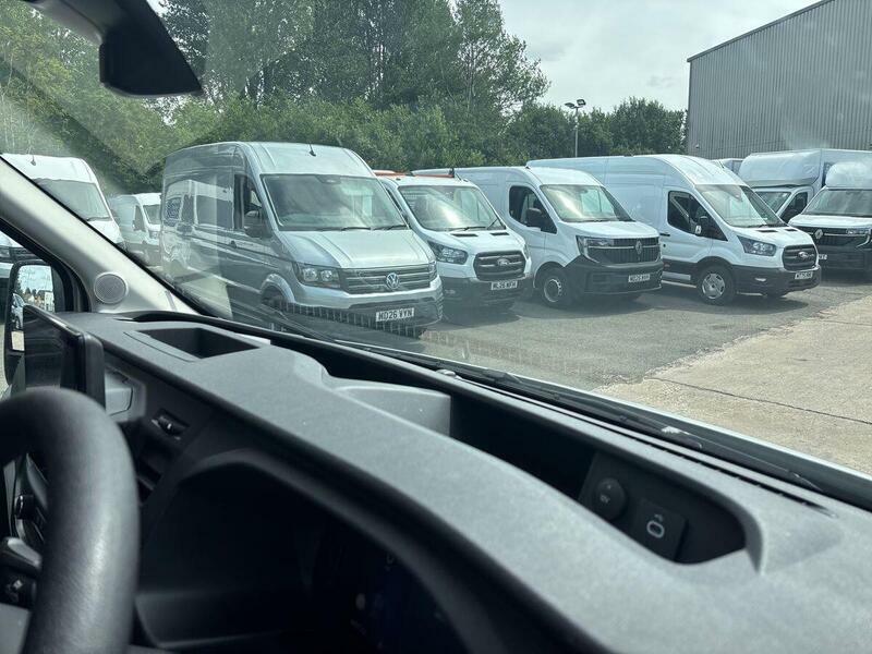 Ford Transit Custom 100Kw 65Kwh H1 Double Cab Van Limited Blue #38