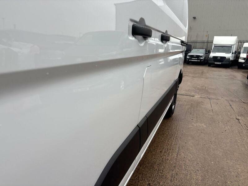 Renault Master 2.0 Dci 35 Advance Mwb Medium Roof Euro 6 Ss #26