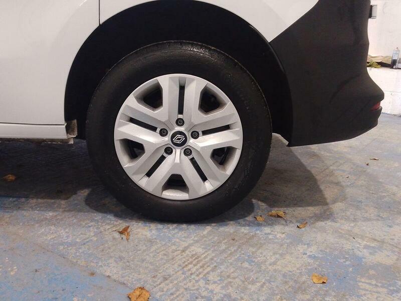 Renault Kangoo L1 E-tech Ml19 90Kw 44Kwh Adce Safety White #52