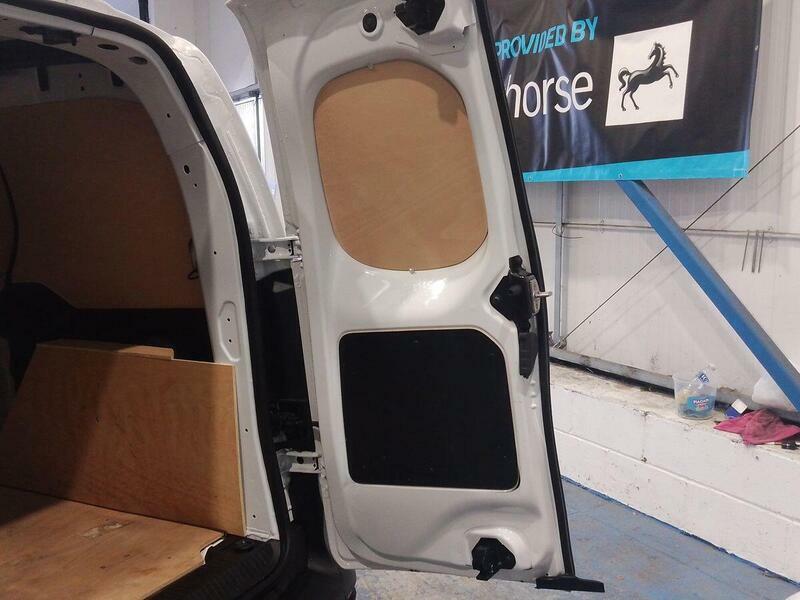 Renault Kangoo L1 E-tech Ml19 90Kw 44Kwh Adce Safety White #85