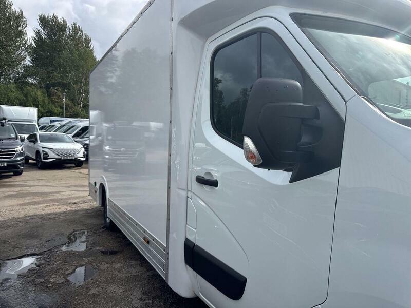 Renault Master Ll35 2.3 Dci 145Bhp 4.1 Metre Grp Luton 500Kg Ta White #55