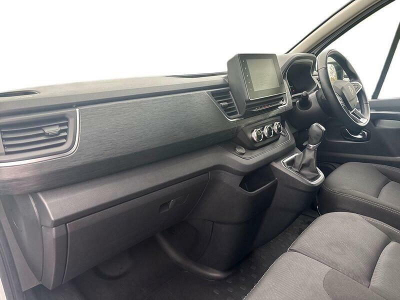 Renault Trafic Trafic Sl30 Blue Dci 130 Advance Safety Van White #68