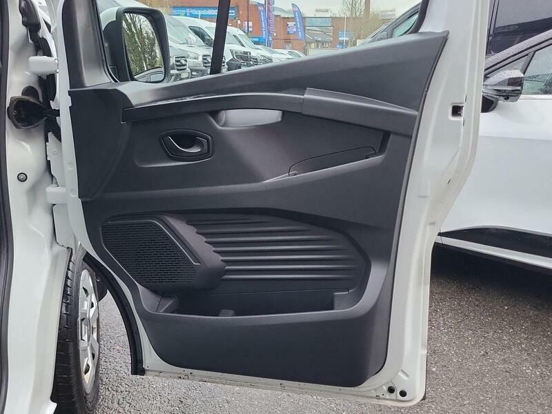 Renault Trafic 2.0 Dci Blue 30 Extra Sport Lwb Euro 6 Ss  #14