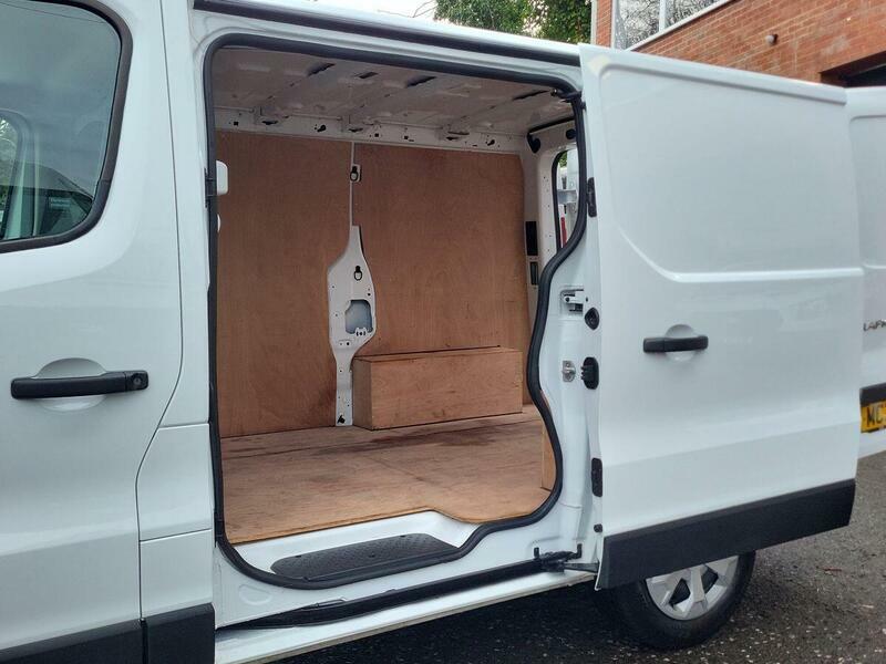 Renault Trafic 2.0 Dci Blue 30 Extra Sport Lwb Euro 6 Ss  #42