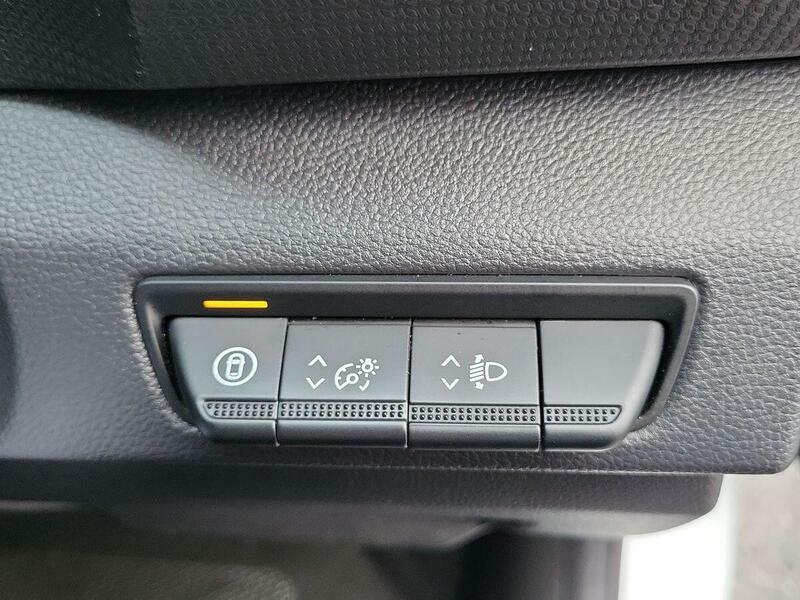Renault Trafic 2.0 Dci Blue 30 Extra Sport Lwb Euro 6 Ss  #15