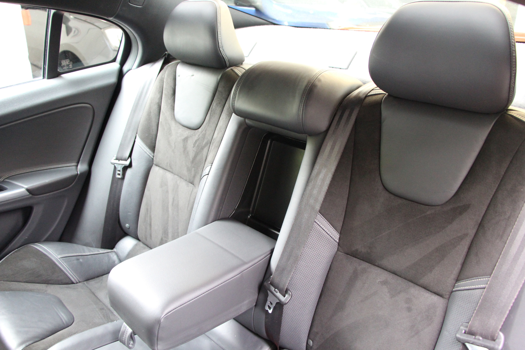 Volvo S60 2L Se Lux Blue #29