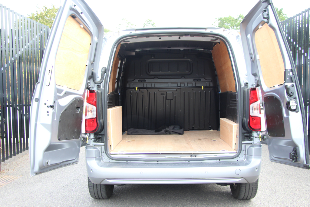 Citroen Berlingo Bluehdi 1000Driver Edition M Eat8 Swb 130 Fina #4