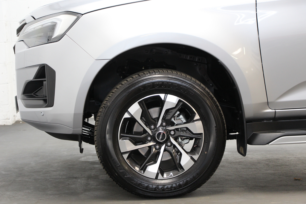 Isuzu D-Max Td Dl40 Double Cab Commercial 4X4 164 Fully Lcv #6