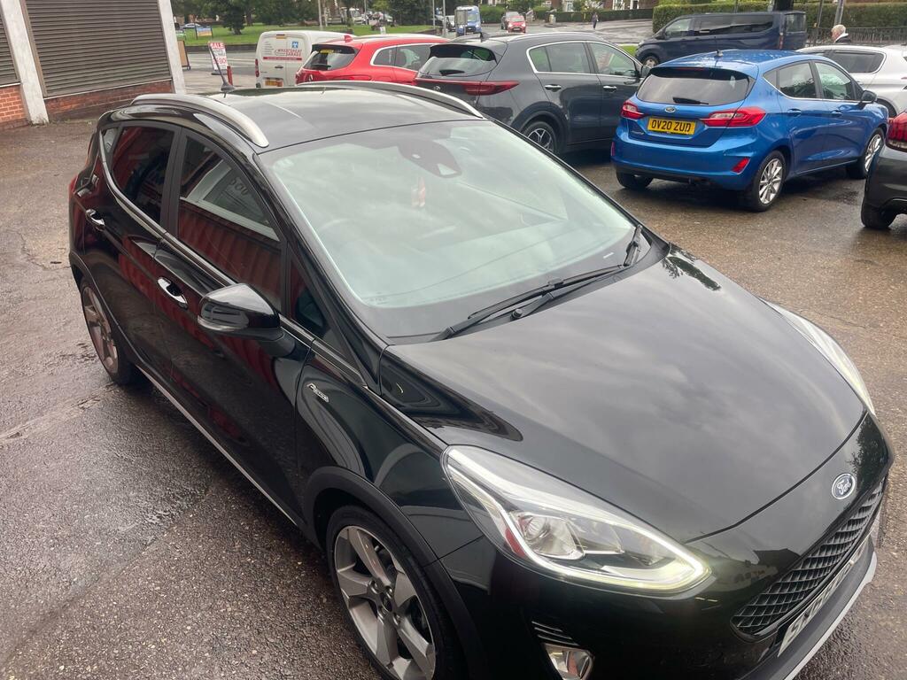 Ford Fiesta Active 1 Black #6