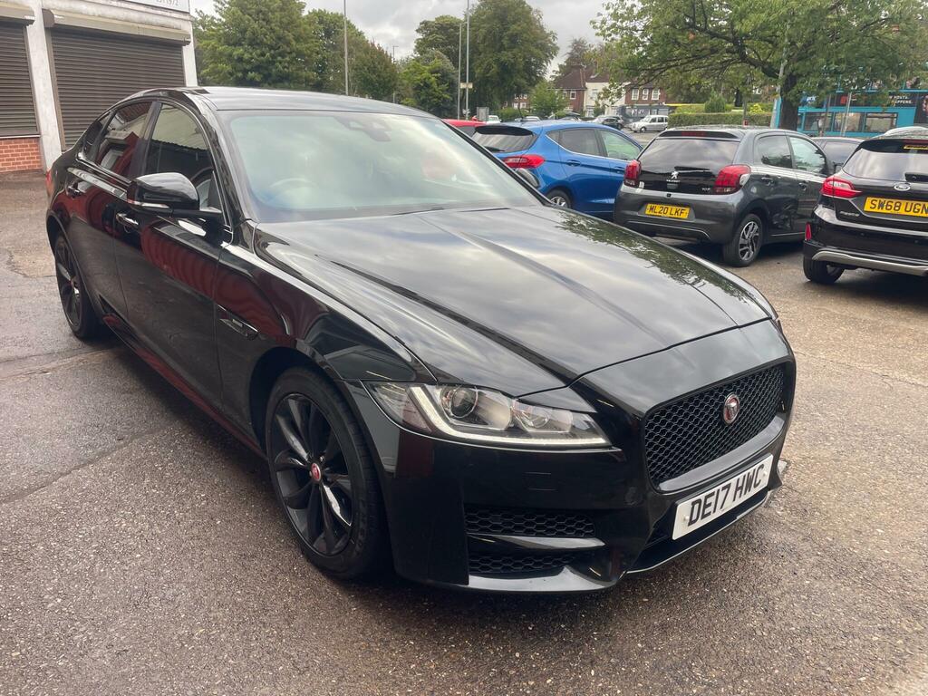 Jaguar XF R-sport Black #2