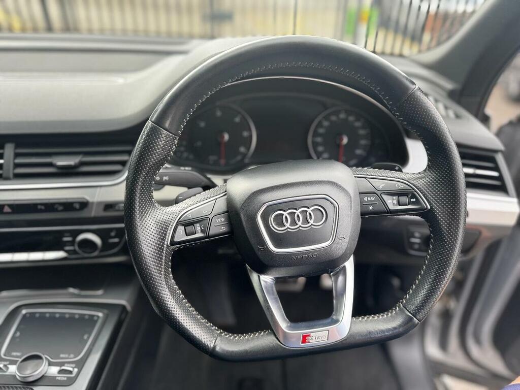 Audi Q7 3.0L Tdi Quattro S Black #32