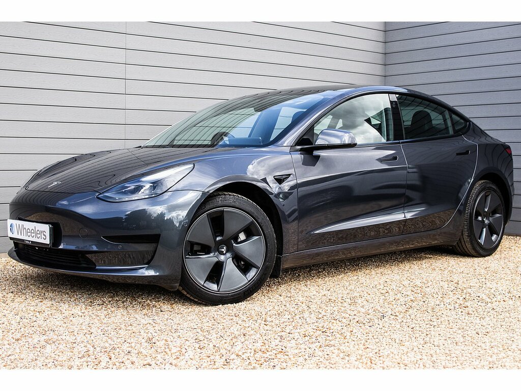 Tesla Model 3 Standard Range Plus Grey