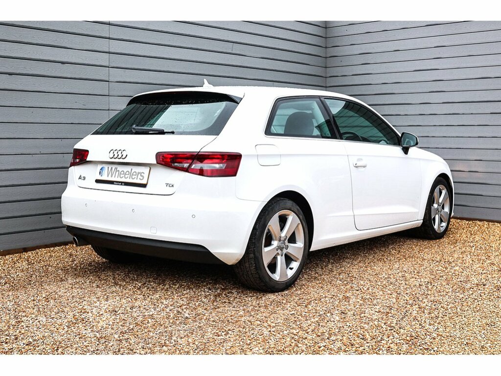Audi A3 Tdi Sport OW65EZC White #3