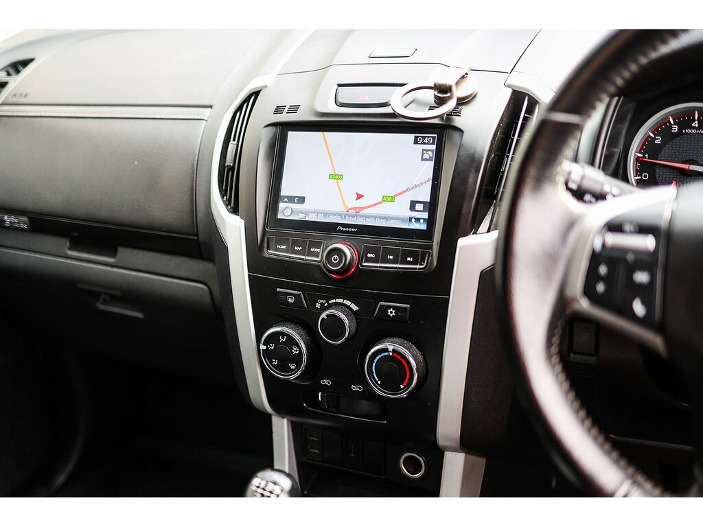 Isuzu D-Max 1.9 Yukon Double Cab 4X4 White #19