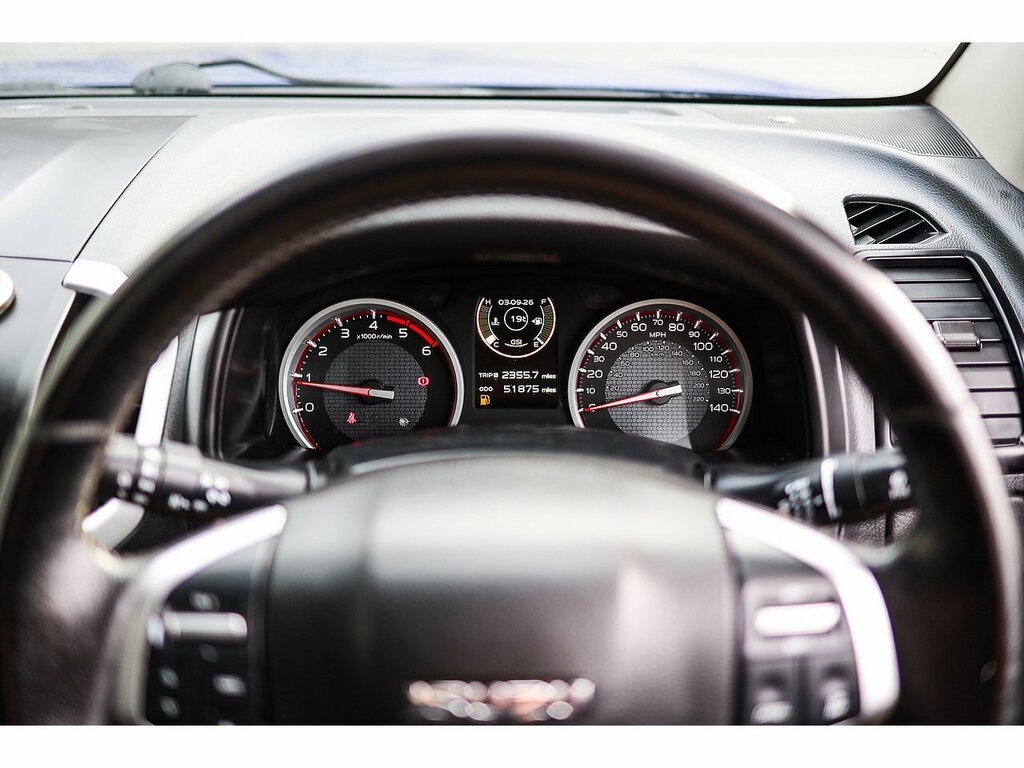 Isuzu D-Max 1.9 Yukon Double Cab 4X4 White #23