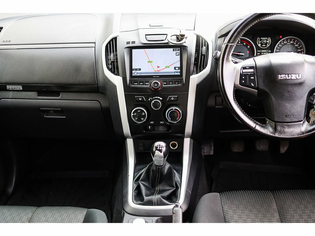 Isuzu D-Max 1.9 Yukon Double Cab 4X4 White #13