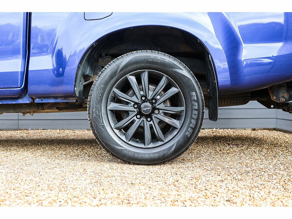 Isuzu D-Max 1.9 Yukon Double Cab 4X4 White #36