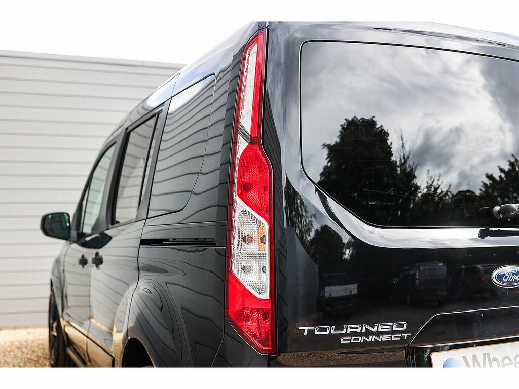 Ford Tourneo Connect 1.5D Ecoblue Titanium Powershift Grey #39