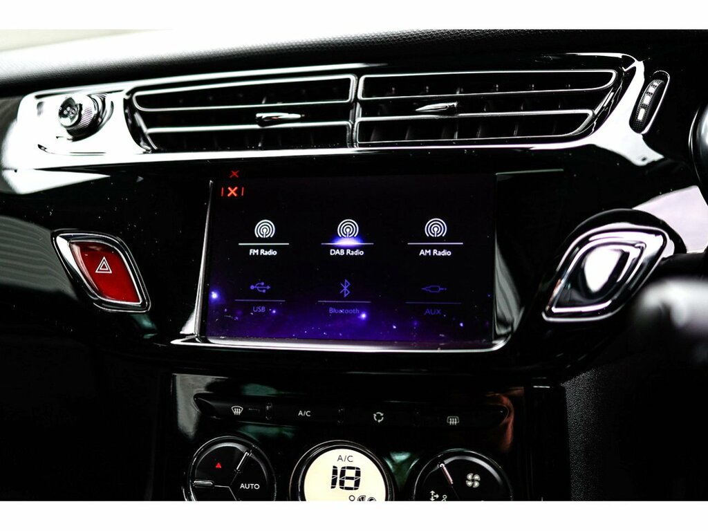 DS DS 3 1.2 Puretech Elegance Hatchback Eat6 Eu Blue #18