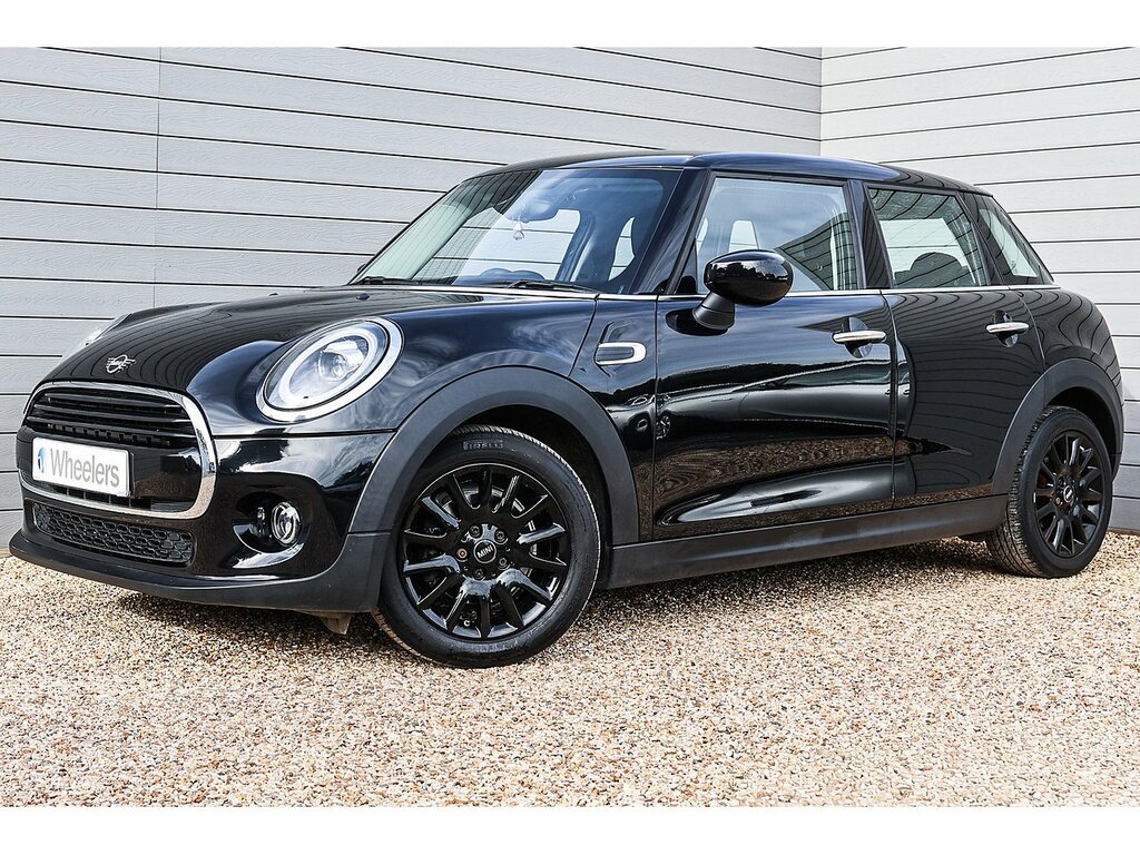 Mini Hatch Cooper Classic Black