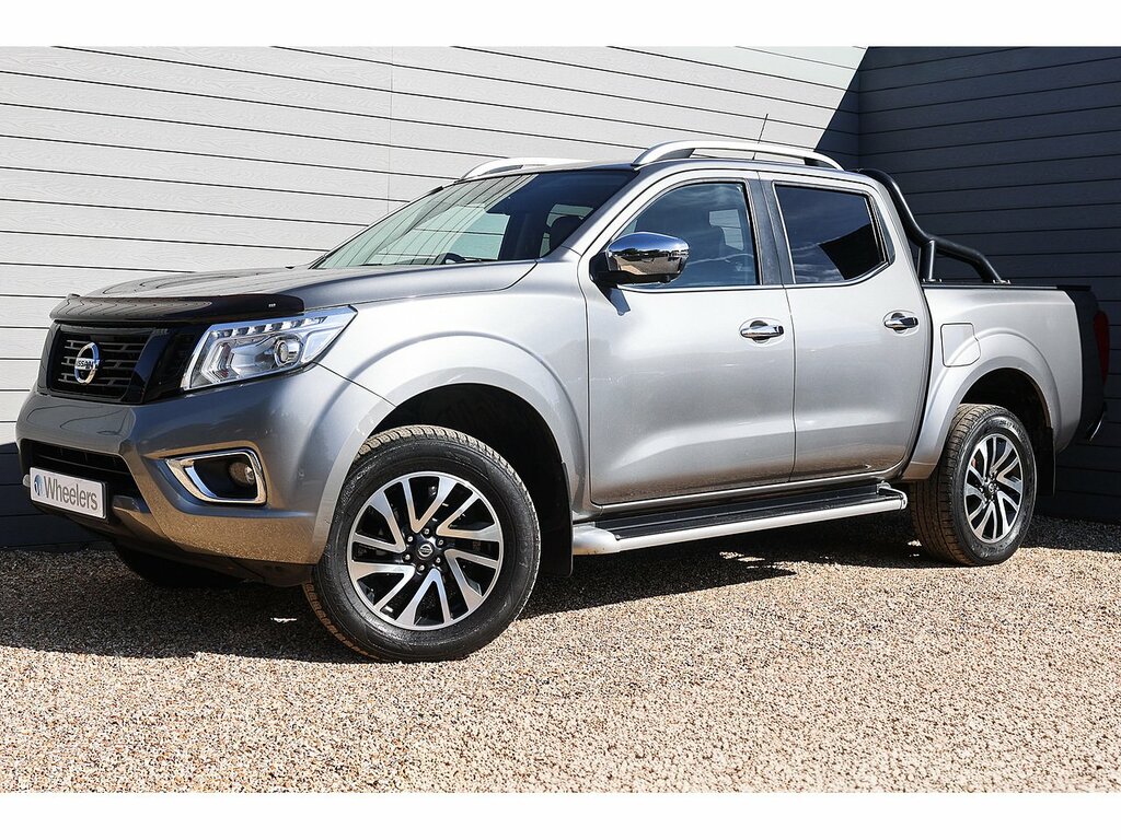 Nissan Navara Dci Tekna Grey