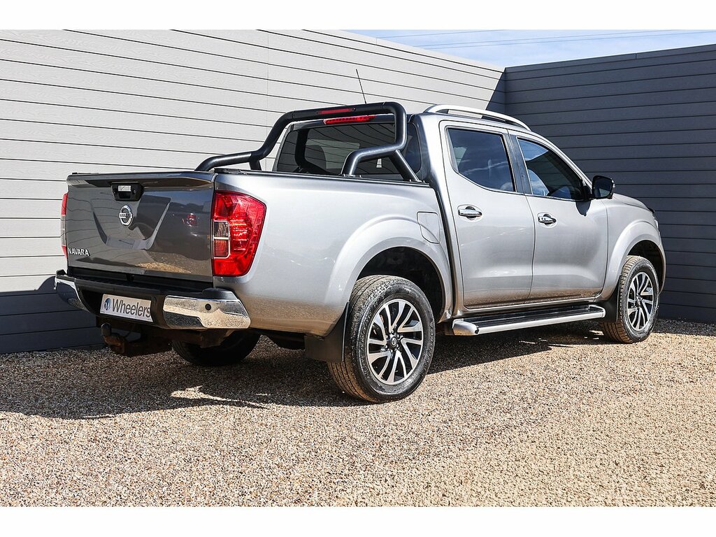 Nissan Navara Dci Tekna Grey #3
