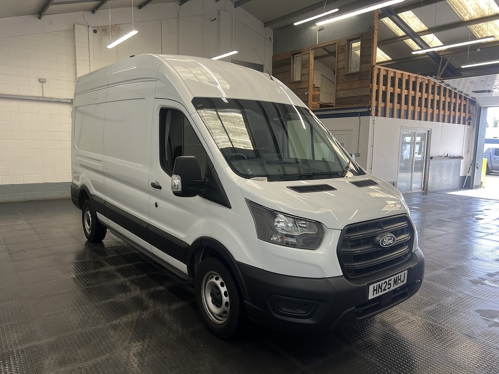 Ford Transit Custom 2.0 350 Ecoblue Leader Panel Van HN25MHJ White #4