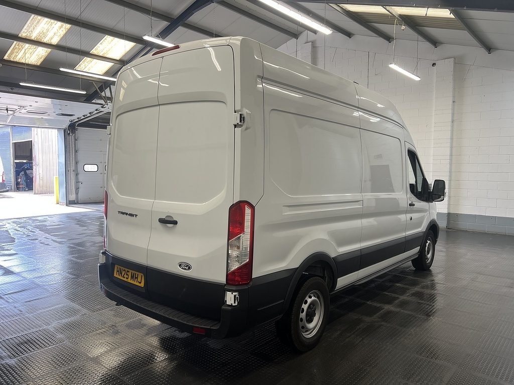 Ford Transit Custom 2.0 350 Ecoblue Leader Panel Van HN25MHJ White #3