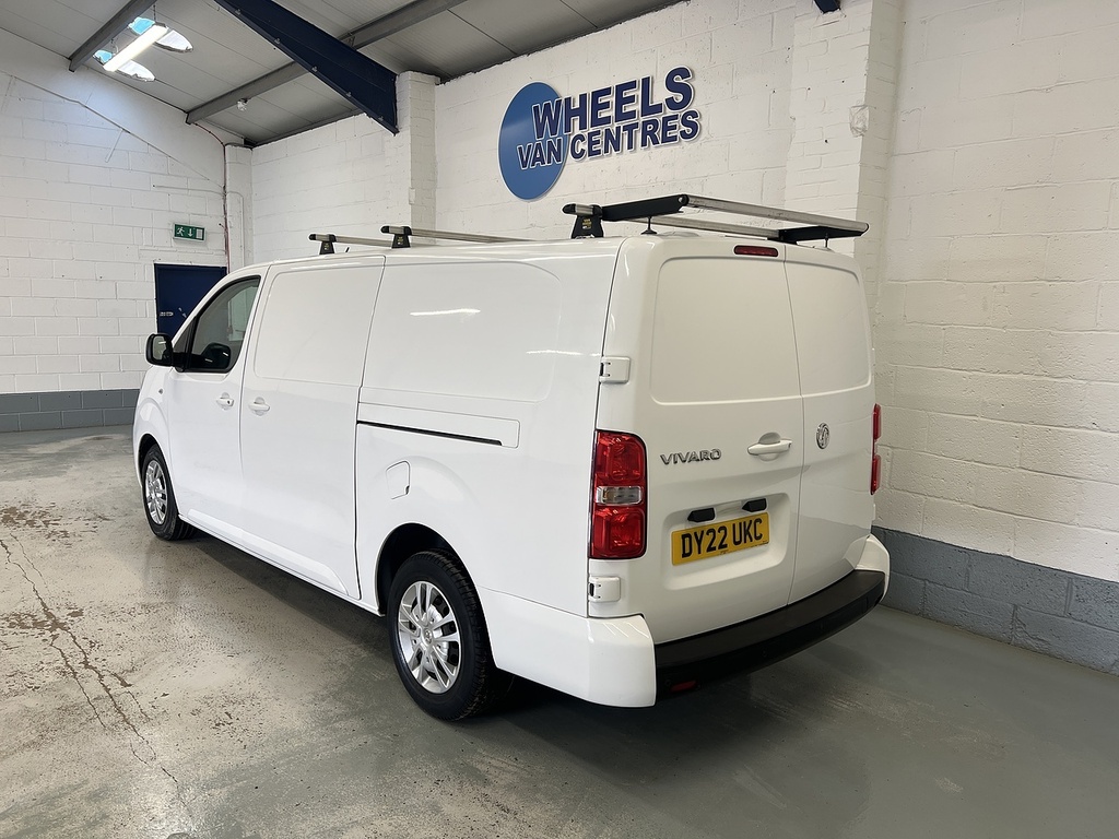 Vauxhall Vivaro 1.5 Turbo D 2900 Sportive Panel Van 6Dr Man White #3