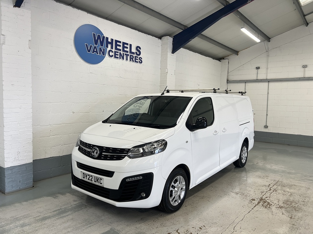 Vauxhall Vivaro 1.5 Turbo D 2900 Sportive Panel Van 6Dr Man White