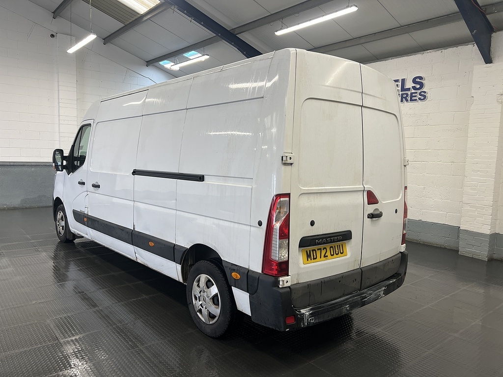 Renault Master 2.3 Dci 35 Business Panel Van F White #2
