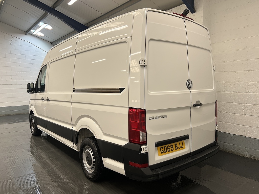 Volkswagen Crafter 2.0 Tdi Cr35 Startline Panel Van White #3