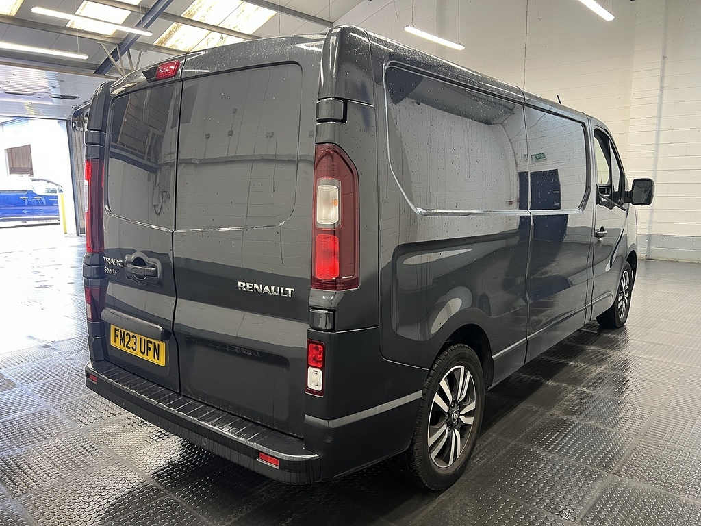 Renault Trafic 2.0 Dci Blue Ll30 Sport Panel Van Manu Grey #3
