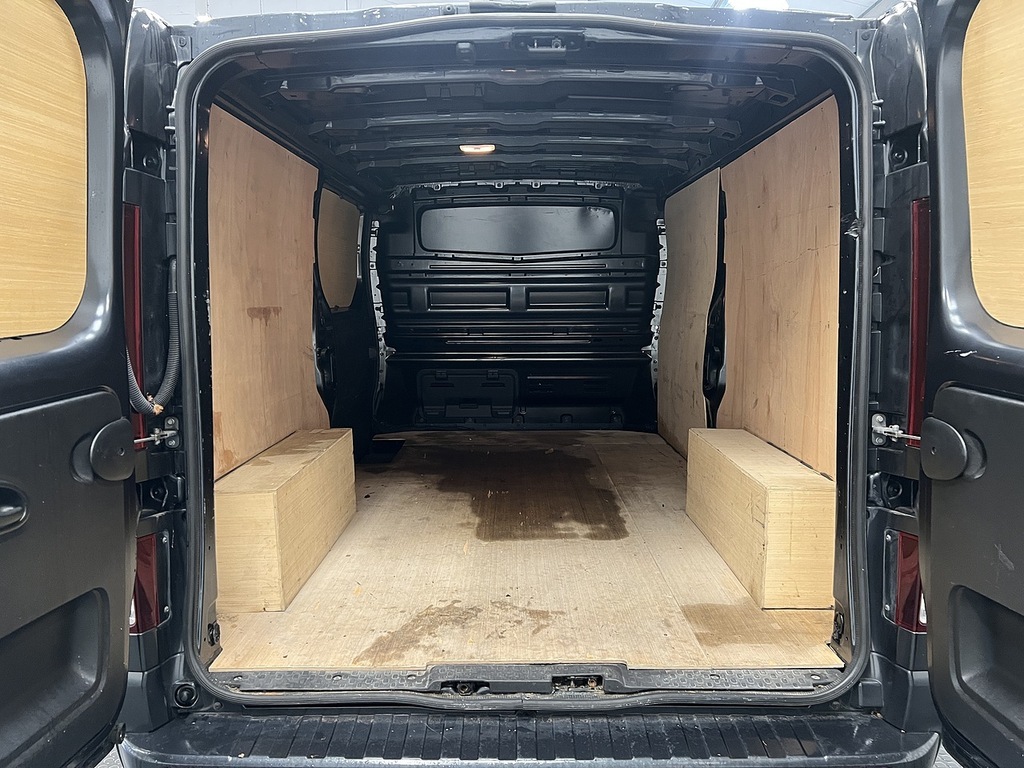 Renault Trafic 2.0 Dci Blue Ll30 Sport Panel Van Manu Grey #5