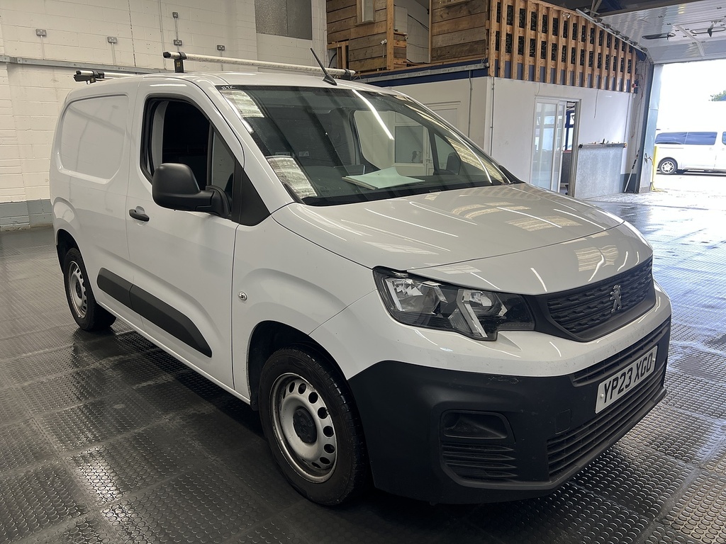 Peugeot Partner 1.5 Bluehdi 1000 Professional Premium Standard P White #4