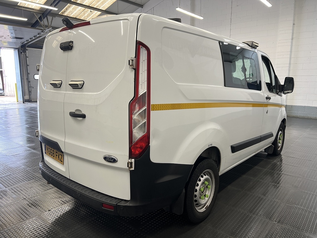 Ford Transit Custom 2.0 320 Ecoblue Crew Van Double Cab Man White #3