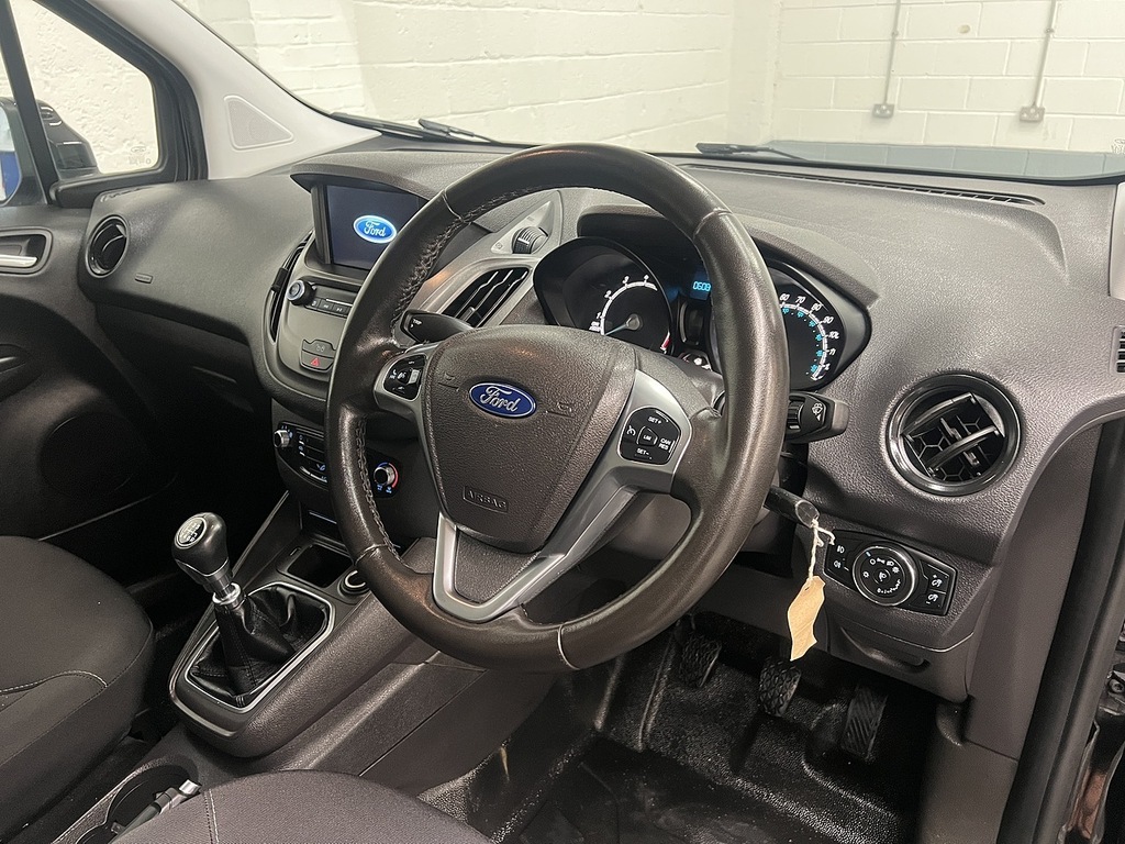 Ford Transit Courier 1.0 Ecoboost Sport Van 6 Speed Grey #11