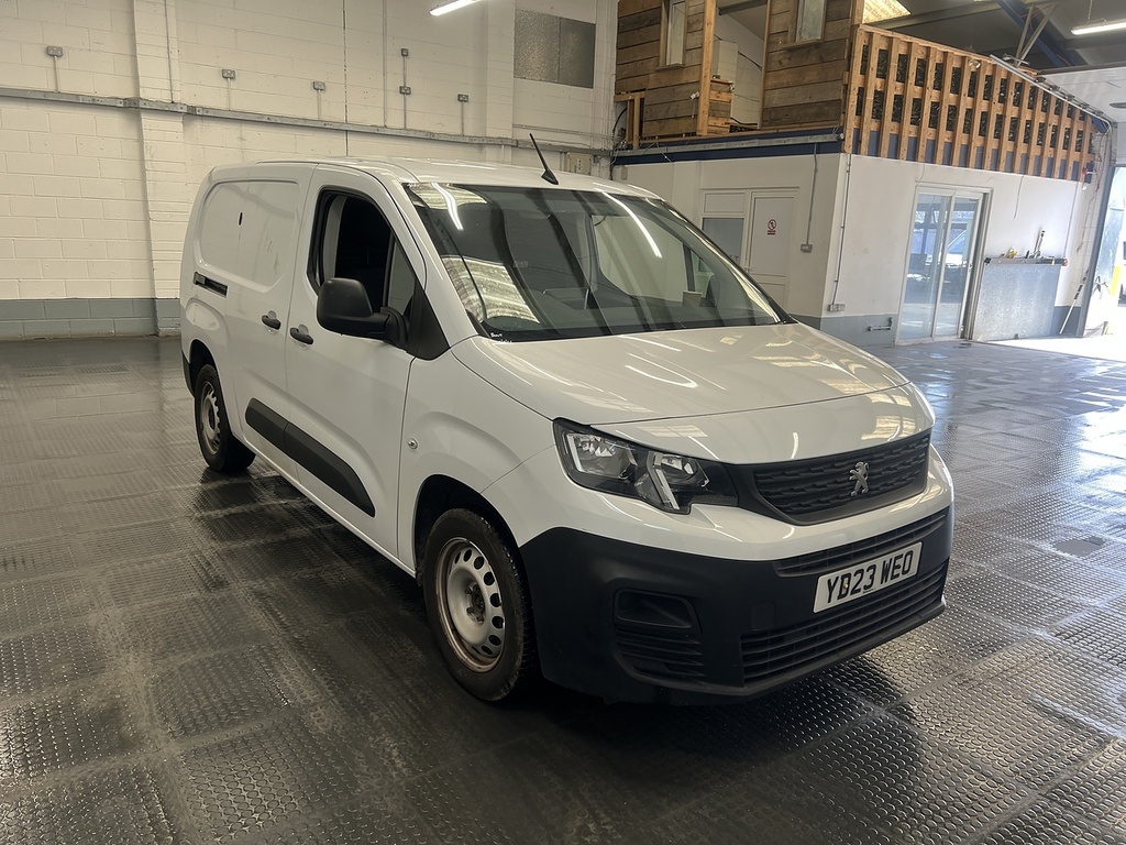 Peugeot Partner 1.5 Bluehdi 950 Professional Premium Long Panel White #4