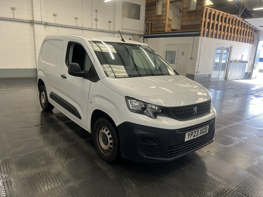 Peugeot Partner 1.5 Bluehdi 1000 Professional Premium Standard P White #4