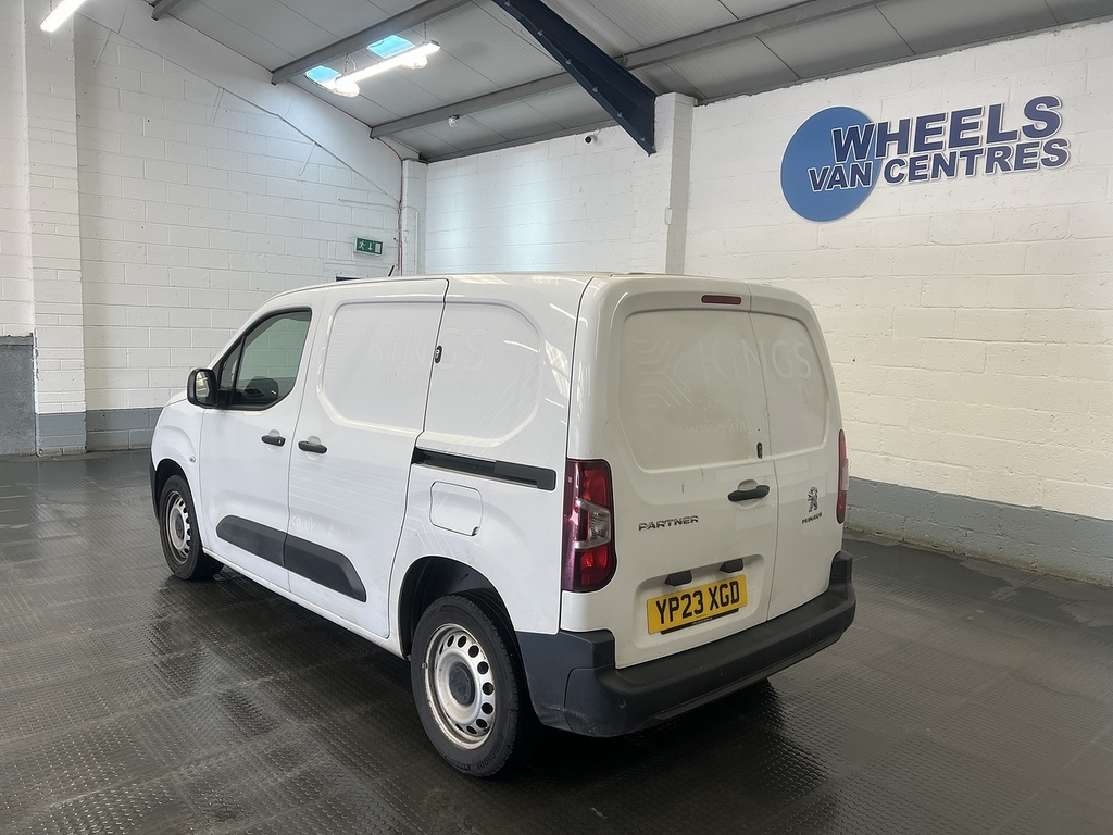 Peugeot Partner 1.5 Bluehdi 1000 Professional Premium Standard P White #2