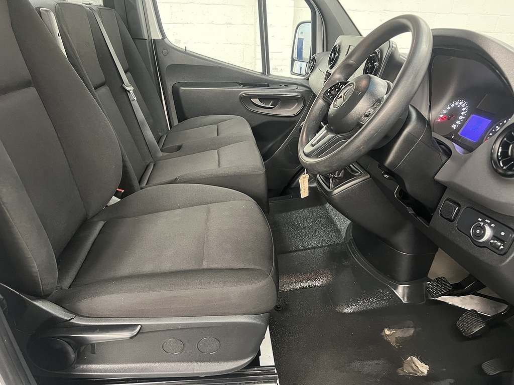 Mercedes-Benz Sprinter 315 Cdi Progressive White #8