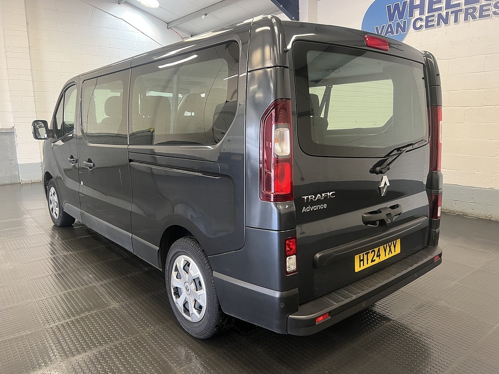 Renault Trafic 2.0 Dci Ll30 Advance Minibus Double Cab Grey #2