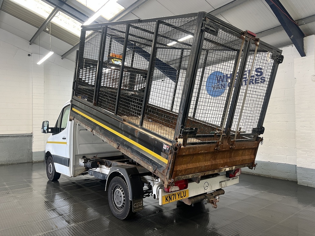 Mercedes-Benz Sprinter 315 Cdi Progressive White #2
