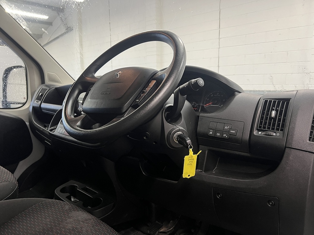 Peugeot Boxer 2.2 Bluehdi 335 Professional Premium Panel Van 5 White #6
