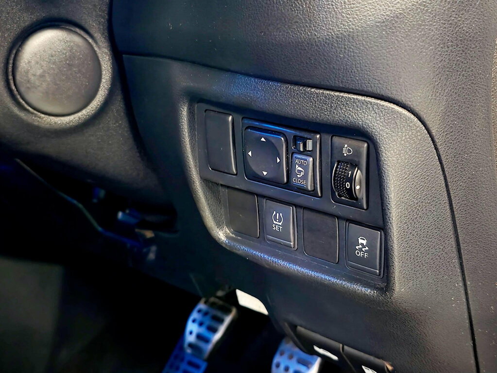 Nissan Juke Tekna Grey #24