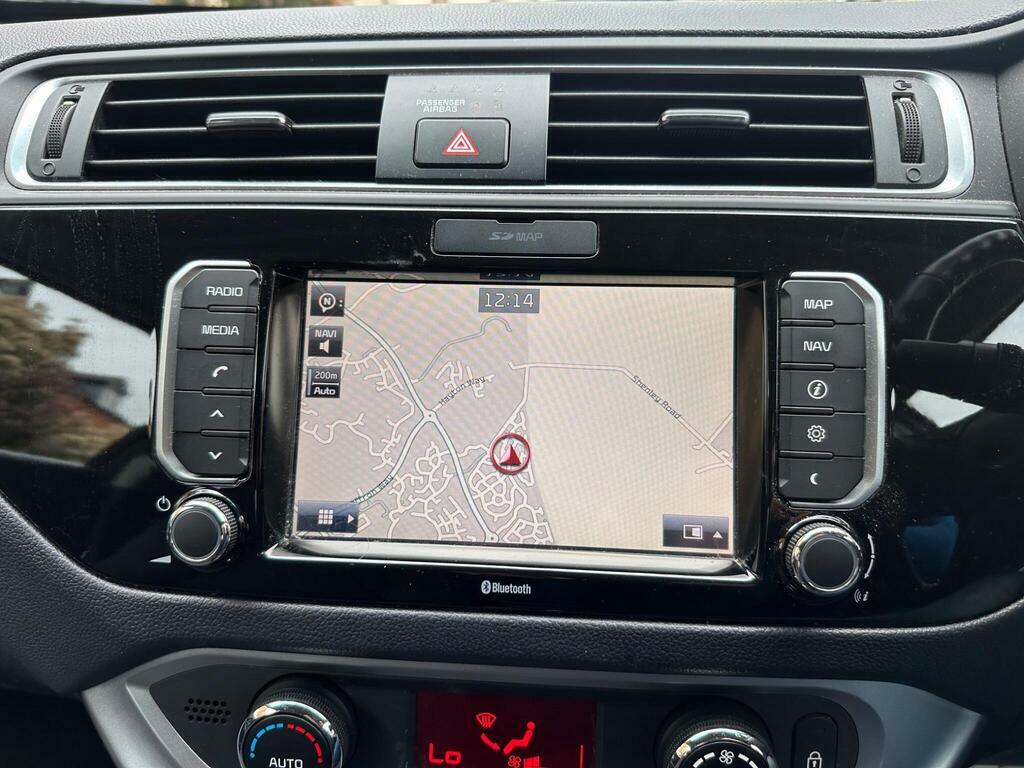 Kia RIO 2015 1.4 Ecodynamics 3 Hatchback White #22