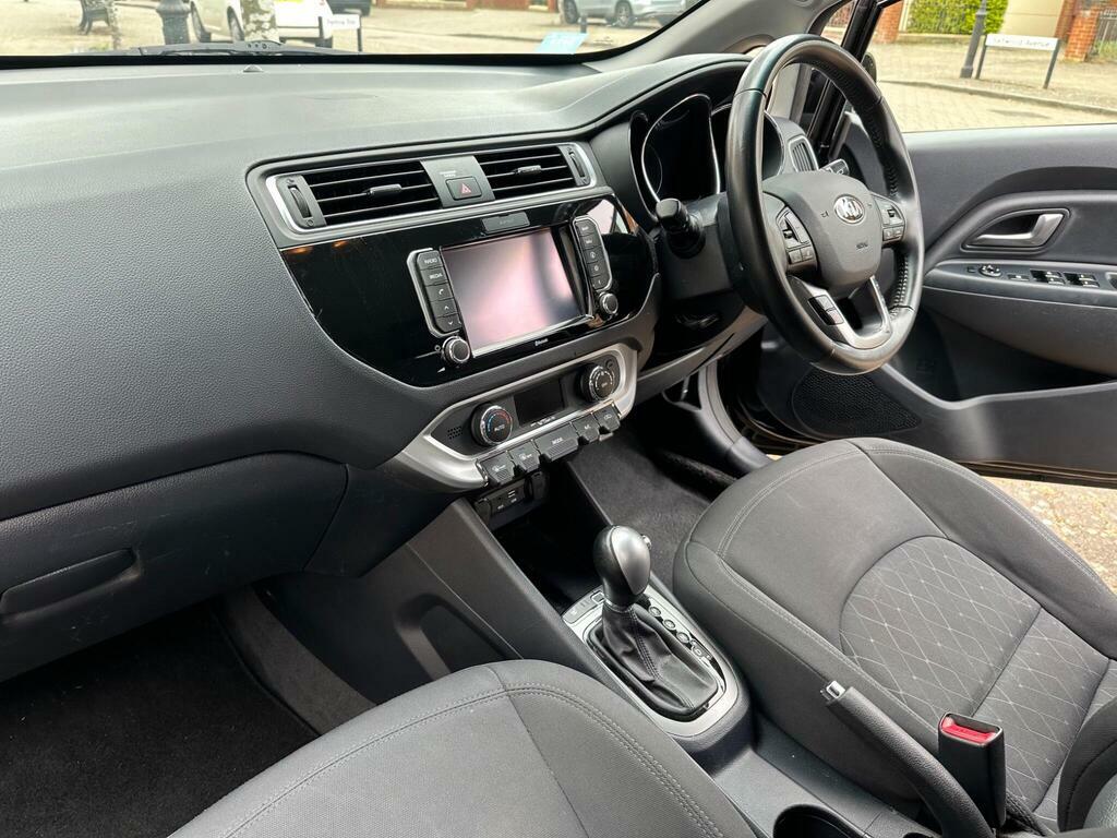 Kia RIO 2015 1.4 Ecodynamics 3 Hatchback White #32